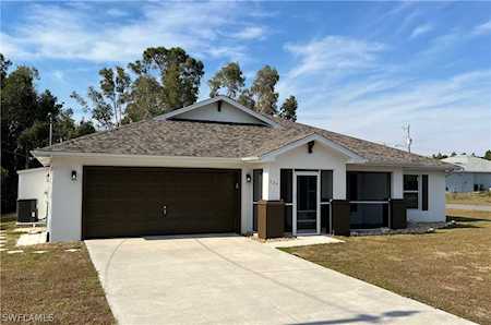 704 Zeppelin Place Fort Myers, FL 33913