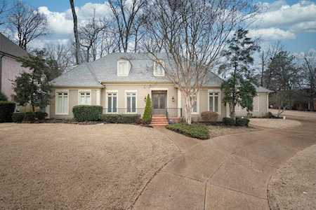 2331 Woods Chapel Cv Germantown, TN 38139