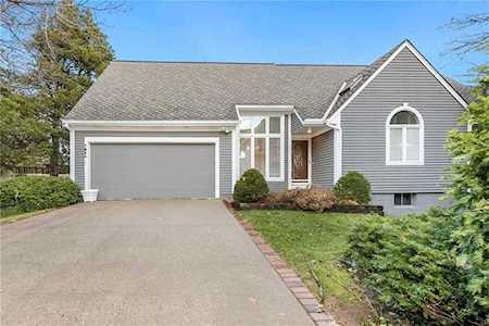 7854 Howe Circle Prairie Village, KS 66208