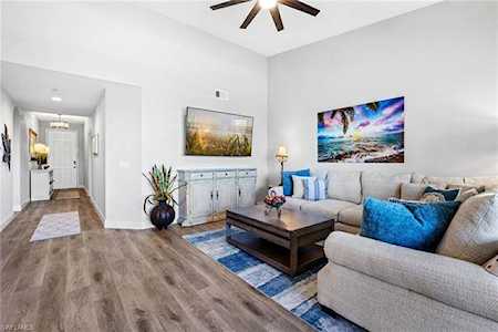 6824 Sterling Greens Pl #3403 Naples, FL 34104
