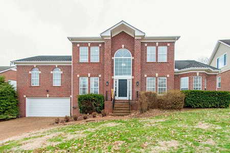 7704 Hansrote Cv Nashville, TN 37221