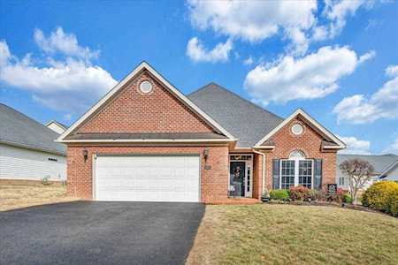 1605 Edgebrook Salem, VA 24153