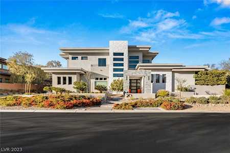 20 Skybird Ct Las Vegas, NV 89135