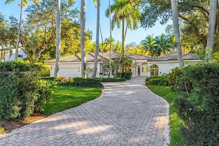 450 Sunset Dr Coral Gables, FL 33143