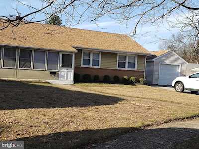 20 Pennsylvania Ave Somerdale, NJ 08083