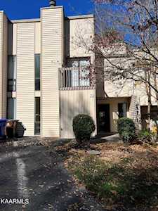 30 Valley Forge Dr Oak Ridge, TN 37830