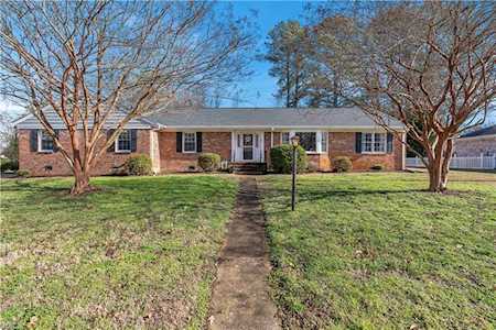 3221 Pineridge Dr Chesapeake, VA 23321