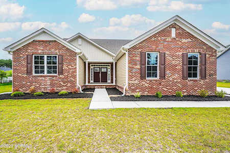 5009 Spring Green Pass New Bern, NC 28562