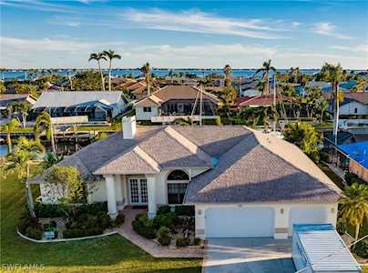 2538 SE 23rd Place Cape Coral, FL 33904