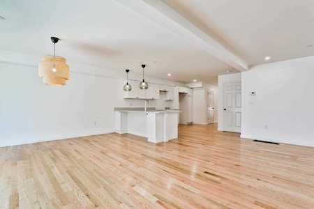 53 Forestedge Way Manchester, NH 03102