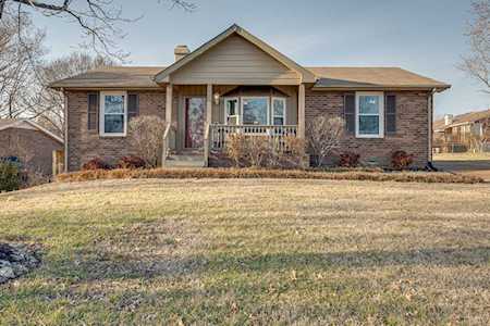 110 Forest Meadows Dr Hendersonville, TN 37075