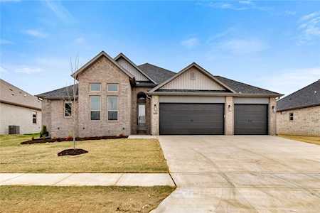 251 Bequette Centerton, AR 72719