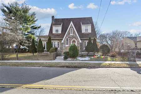 708 Sedgewick Avenue Stratford, CT 06615