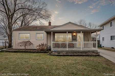 33215 Kathryn St Garden City, MI 48135