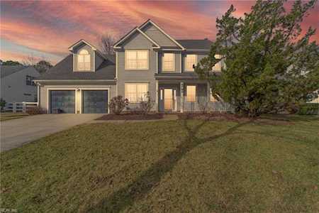 2753 Livingston Loop Virginia Beach, VA 23456