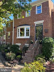 2303 Commonwealth Ave Alexandria, VA 22301