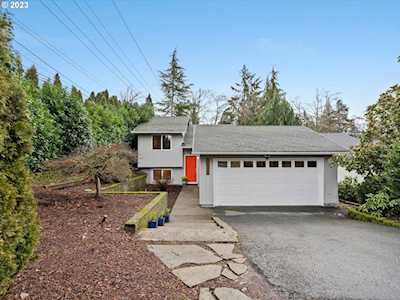 4906 SW Coronado ST Portland, OR 97219
