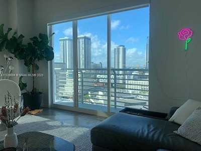 133 NE 2nd Ave #2213 Miami, FL 33132
