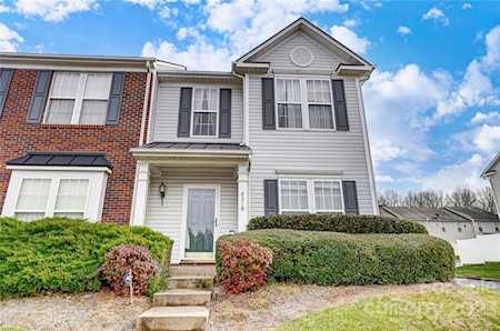 8316 Shinkansen Dr Charlotte, NC 28213
