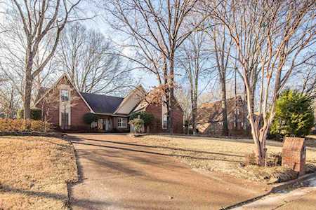 1005 Autumn Oaks Cir Collierville, TN 38017