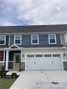534 Eldridge Ln Chesapeake, VA 23323