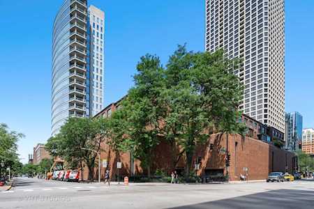 1000 N State St #3 Chicago, IL 60610