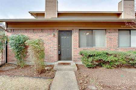 5735 Cedar Creek Drive Benbrook, TX 76109