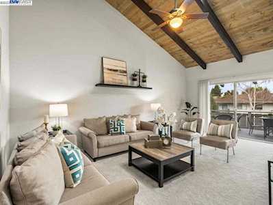 255 S Rengstorff Ave #2 Mountain View, CA 94040