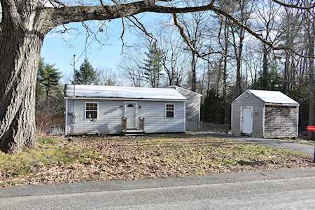 547 Eight Rod Rd Augusta, ME 04330