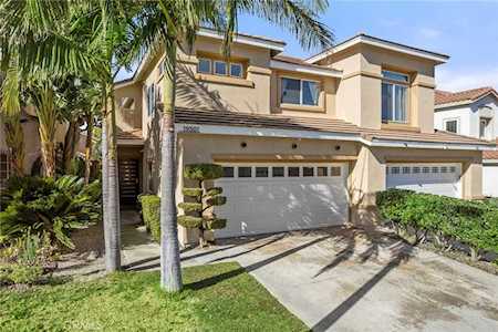 19501 Highridge Way Lake Forest, CA 92679