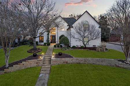 611 Winding Creek Court Southlake, TX 76092