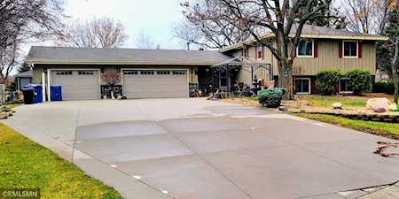 4355 Lodgepole Drive Eagan, MN 55122