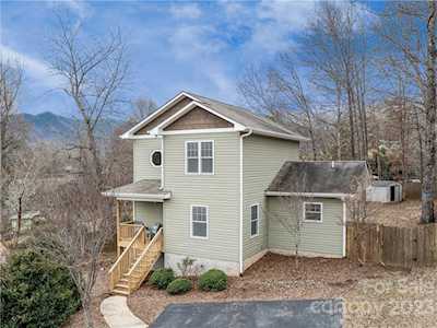 10 Jubilee Circle Black Mountain, NC 28711