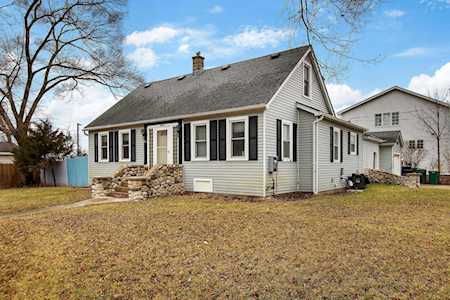 16 N Holly Ave Fox Lake, IL 60020