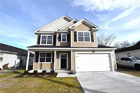 4137 1st St Chesapeake, VA 23324