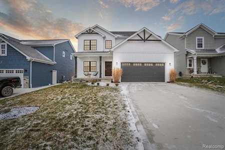 2155 Hidden Ridge Dr Holly Twp, MI 48442