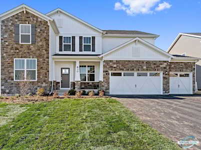 830 Treeline Dr Algonquin, IL 60102