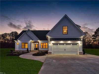 6974 Crittenden Rd Suffolk, VA 23432