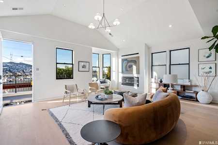 125 Lundys Lane San Francisco, CA 94110