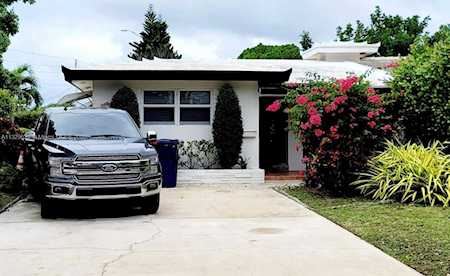 2113 NE 15th Ave Wilton Manors, FL 33305