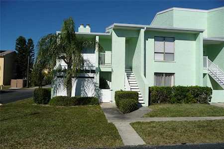 1 Windrush Blvd #29 Indian Rocks Beach, FL 33785