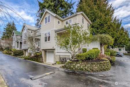 672 Madison Ave N #14 Bainbridge Island, WA 98110