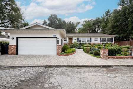 24221 Cross St Newhall, CA 91321