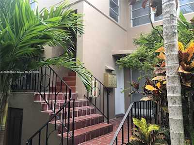 42 Almeria Ave #19 Coral Gables, FL 33134
