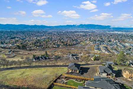 3266 Annapolis Dr Medford, OR 97504