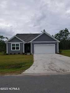 162 Ballantine Grove Lane Newport, NC 28570