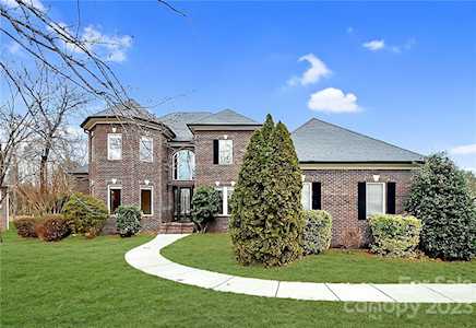 1144 Windsor Dr Kannapolis, NC 28081