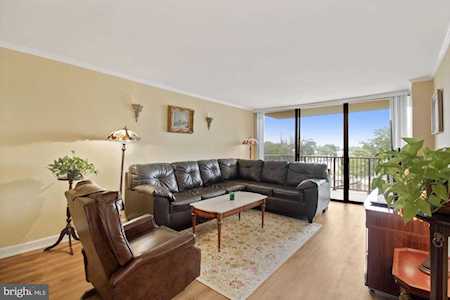 118 Monroe St #710 Rockville, MD 20850