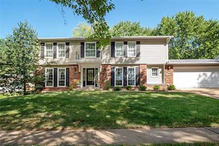 14247 Finger Lake Dr Chesterfield, MO 63017