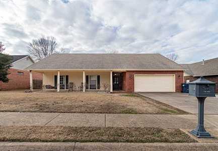 1302 N Mallard Ln Rogers, AR 72756